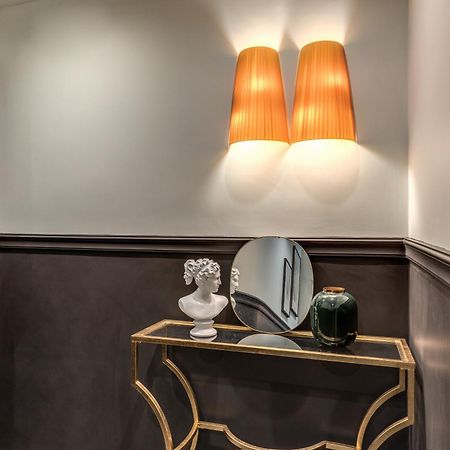 Antica Residenza Del Corso Hotel Rome Exterior photo