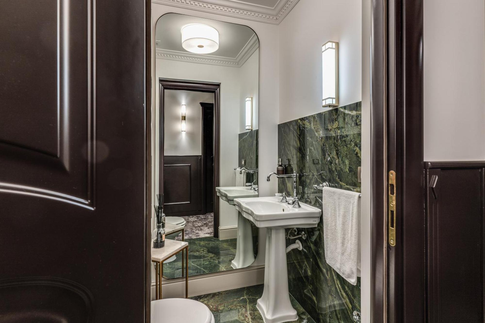 Antica Residenza Del Corso Hotel Rome Exterior photo