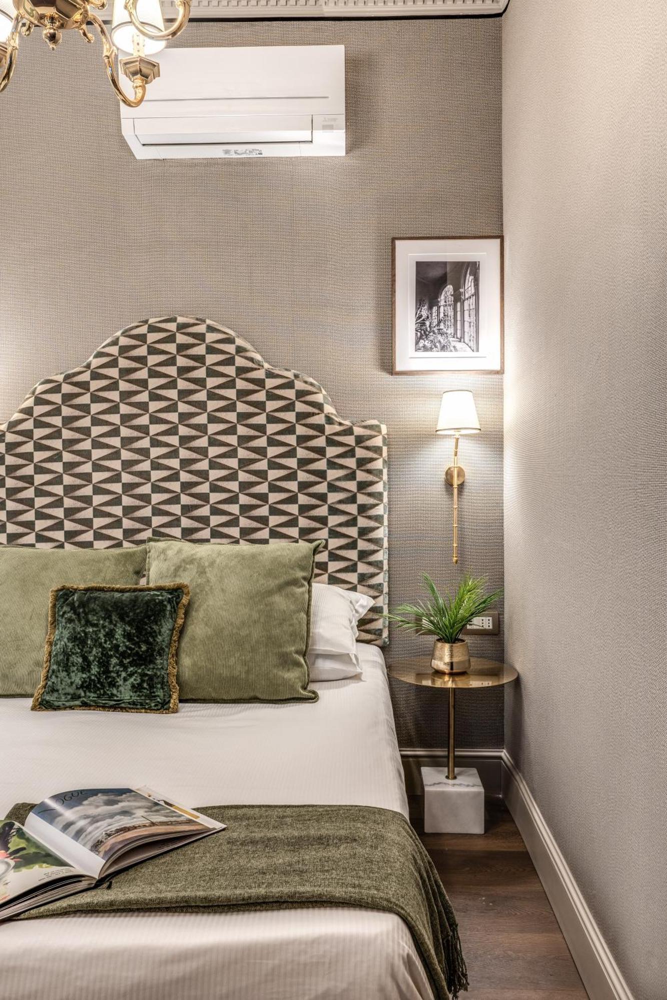 Antica Residenza Del Corso Hotel Rome Exterior photo