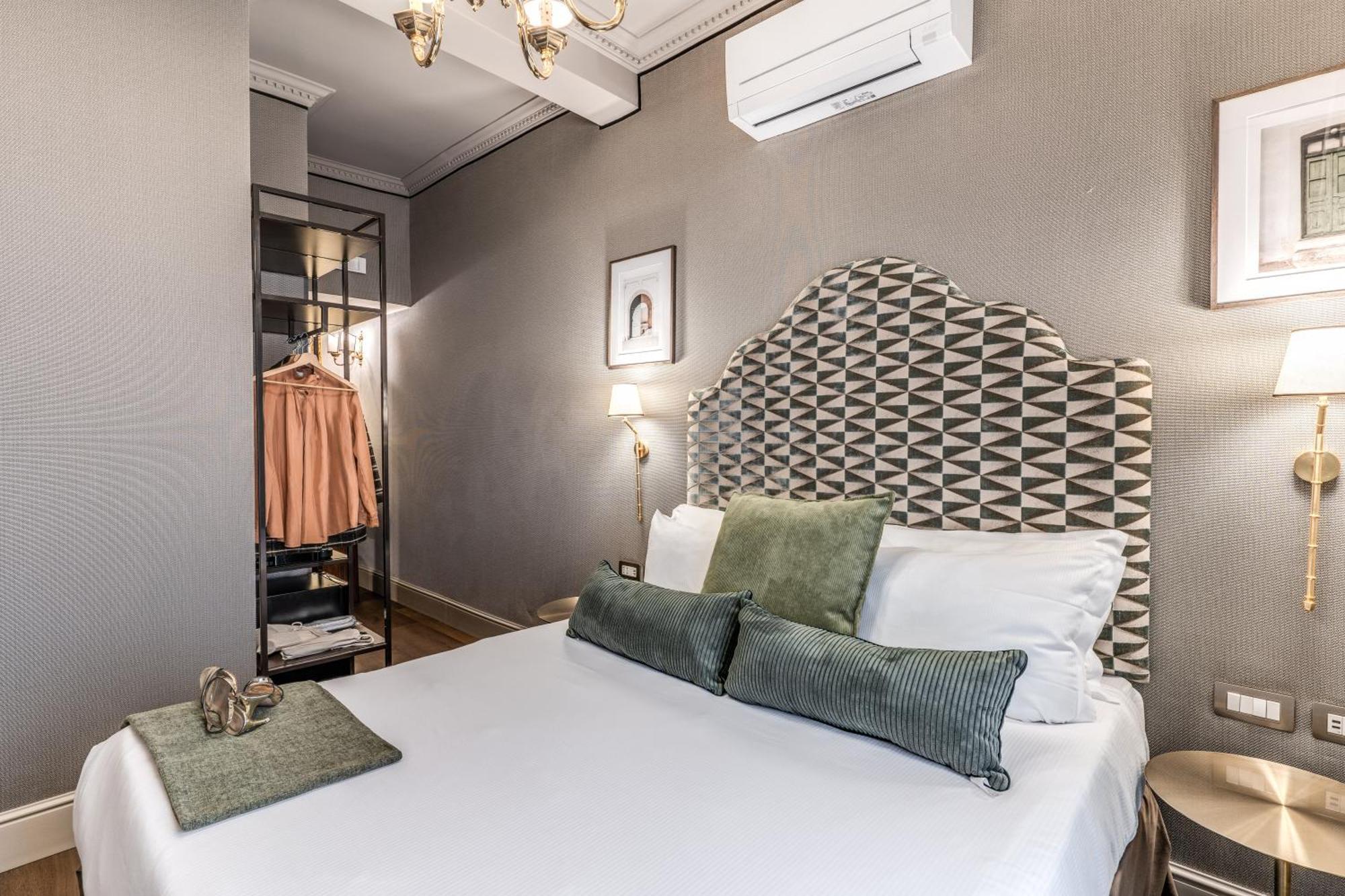 Antica Residenza Del Corso Hotel Rome Exterior photo