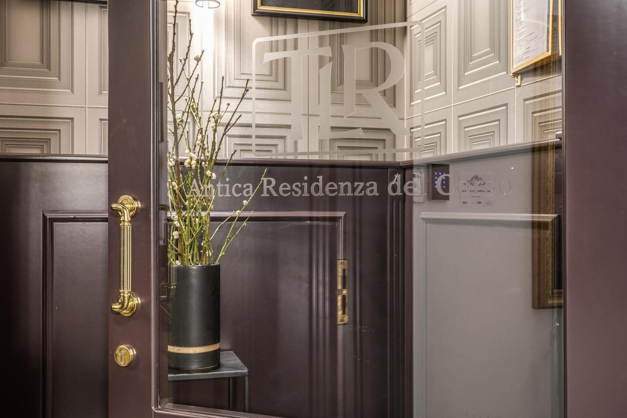 Antica Residenza Del Corso Hotel Rome Exterior photo