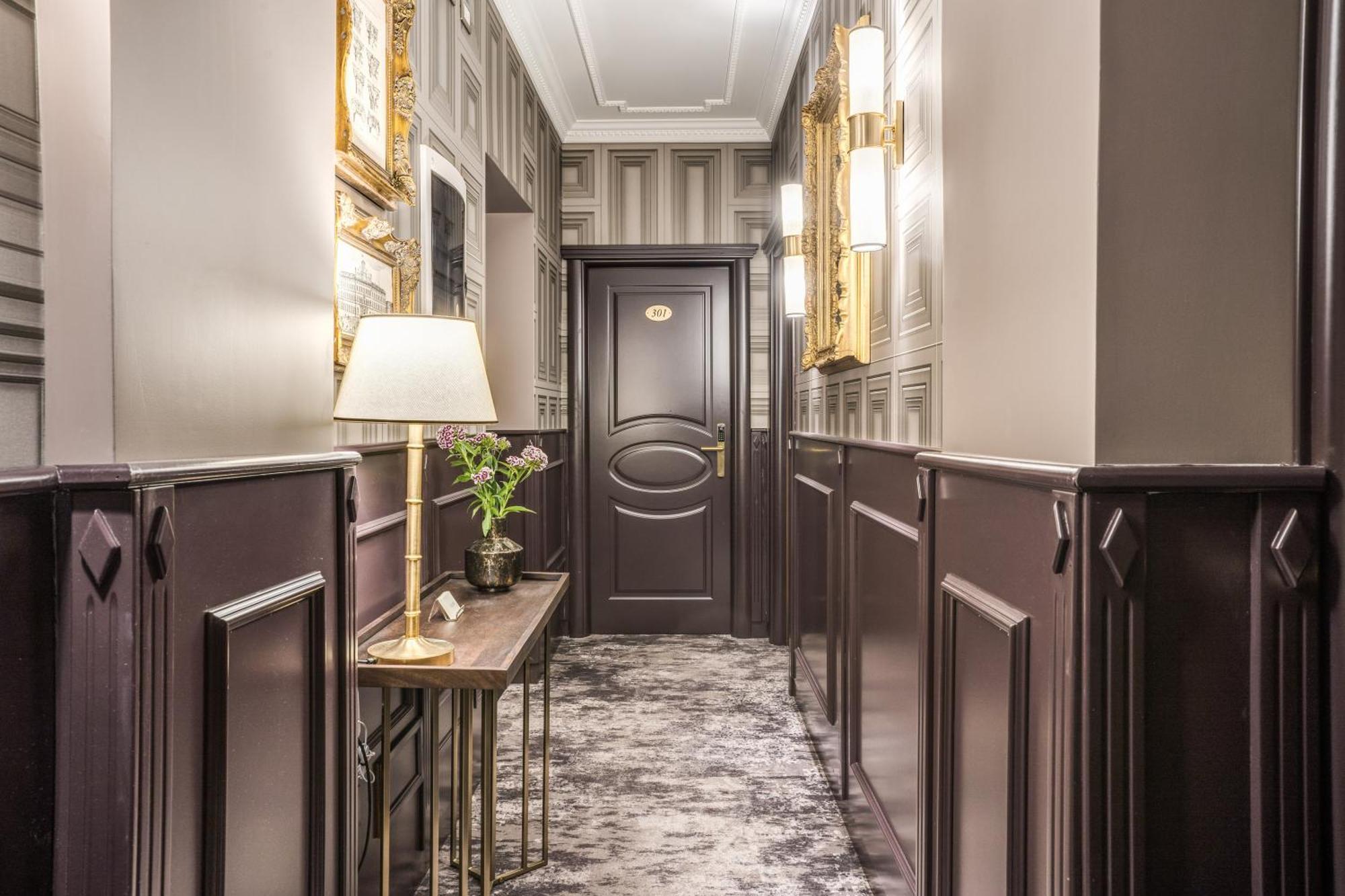 Antica Residenza Del Corso Hotel Rome Exterior photo