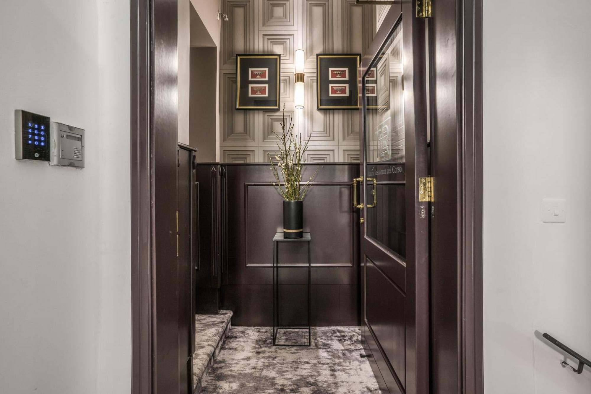 Antica Residenza Del Corso Hotel Rome Exterior photo