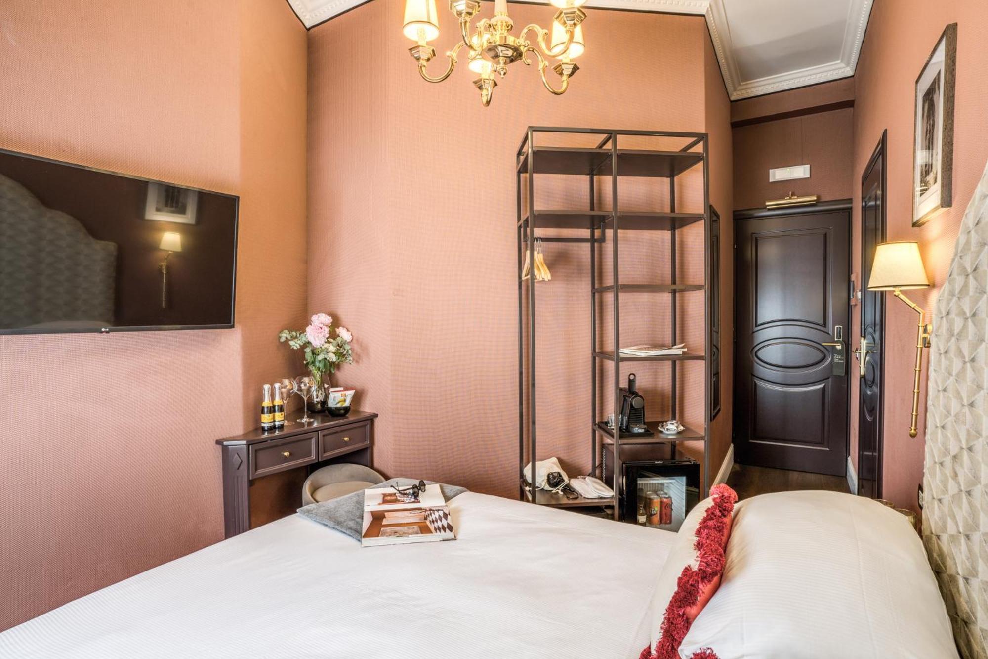 Antica Residenza Del Corso Hotel Rome Exterior photo
