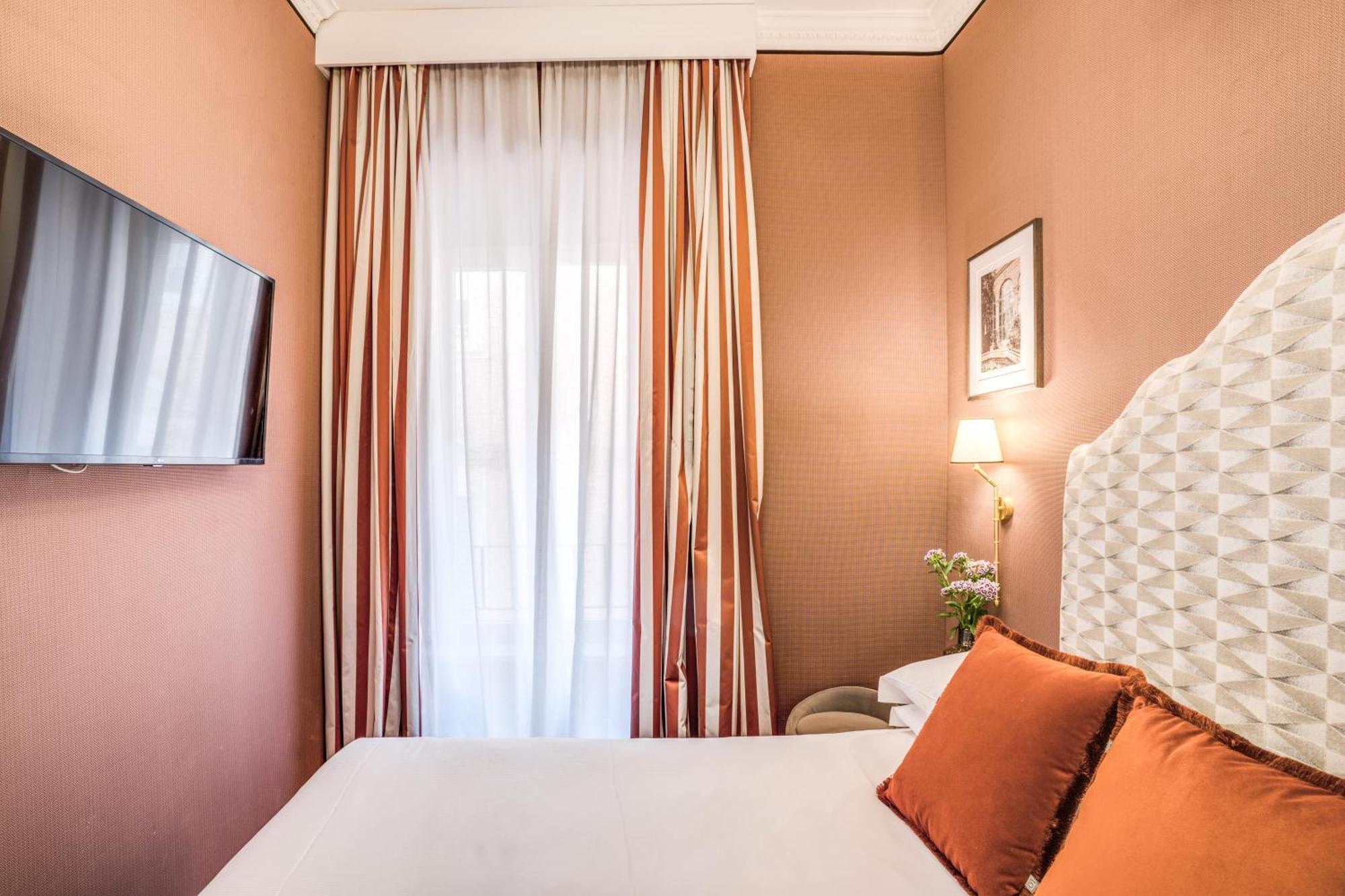 Antica Residenza Del Corso Hotel Rome Exterior photo