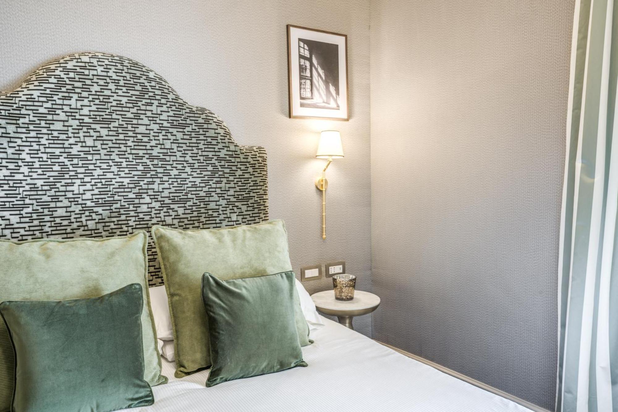 Antica Residenza Del Corso Hotel Rome Exterior photo