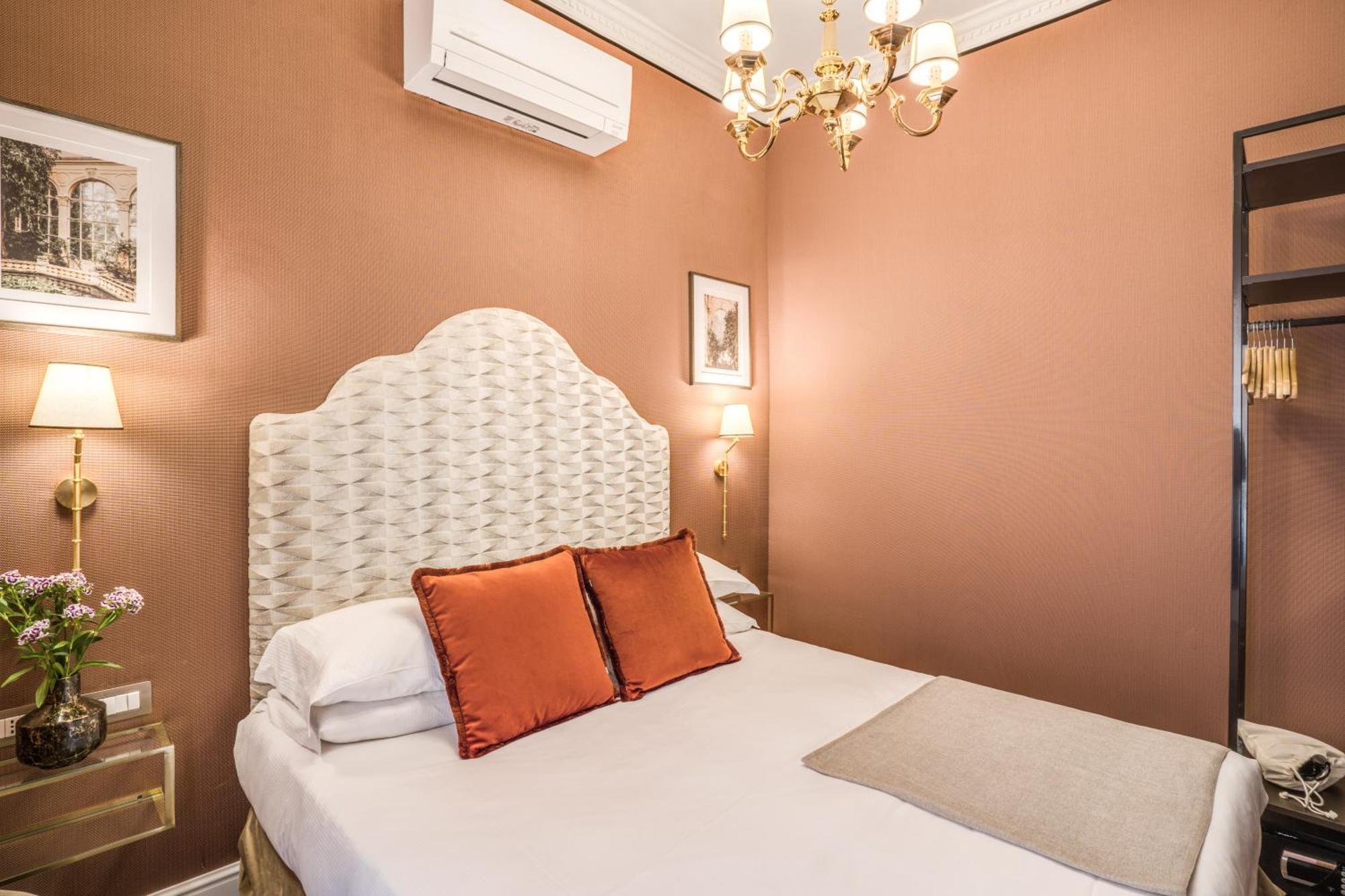 Antica Residenza Del Corso Hotel Rome Exterior photo