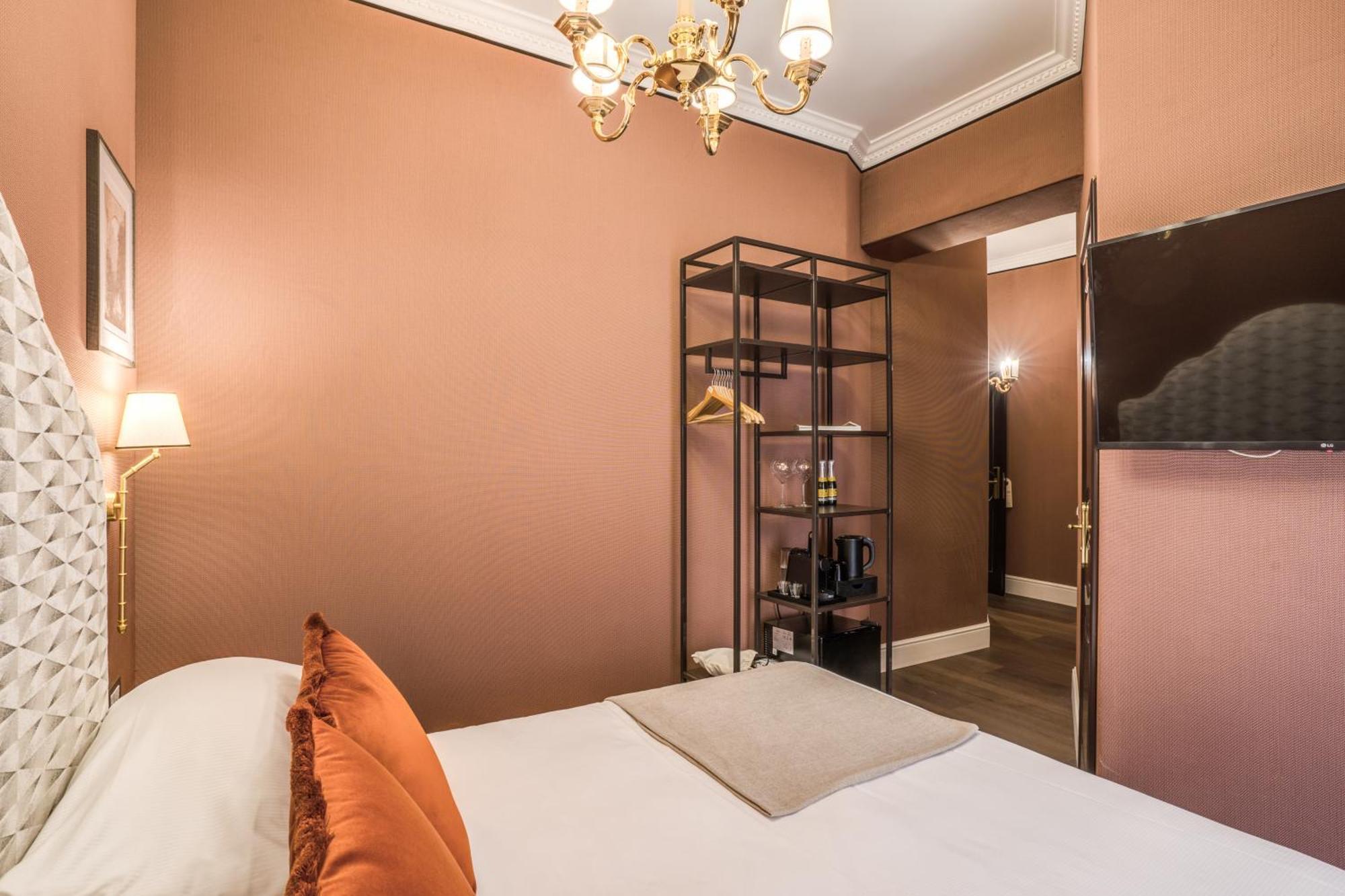 Antica Residenza Del Corso Hotel Rome Exterior photo