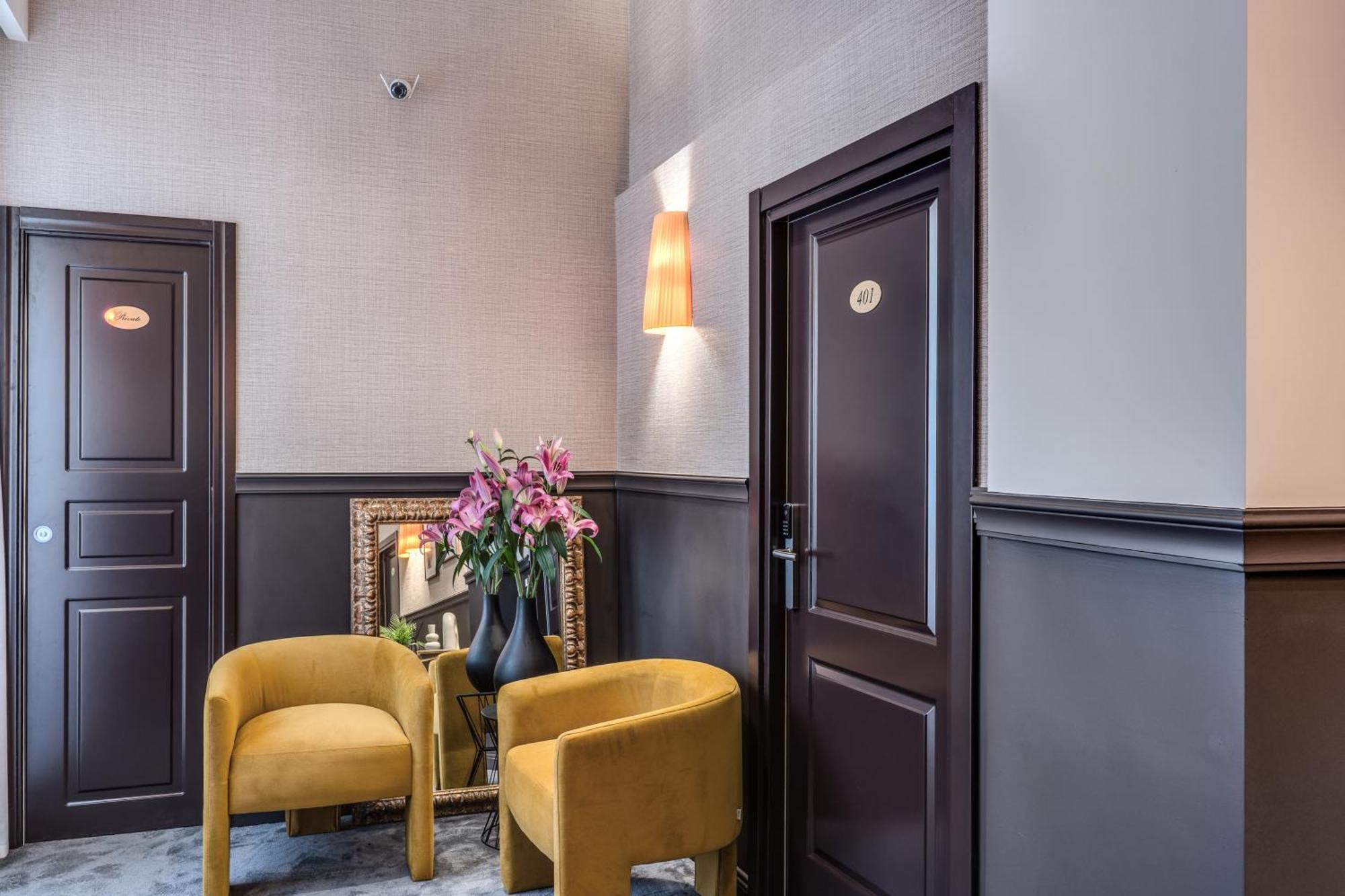 Antica Residenza Del Corso Hotel Rome Exterior photo